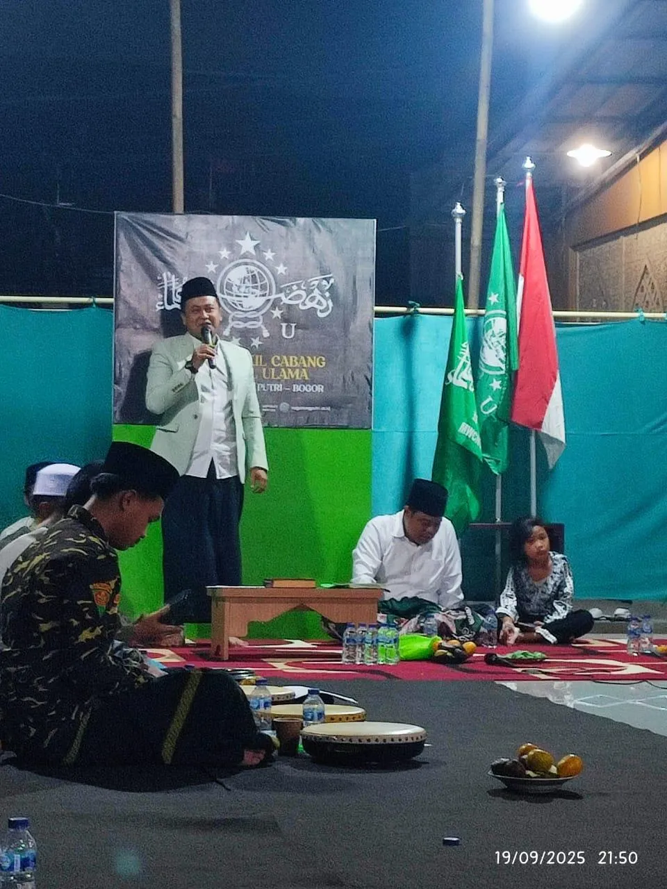 menghadiri maulid nabi