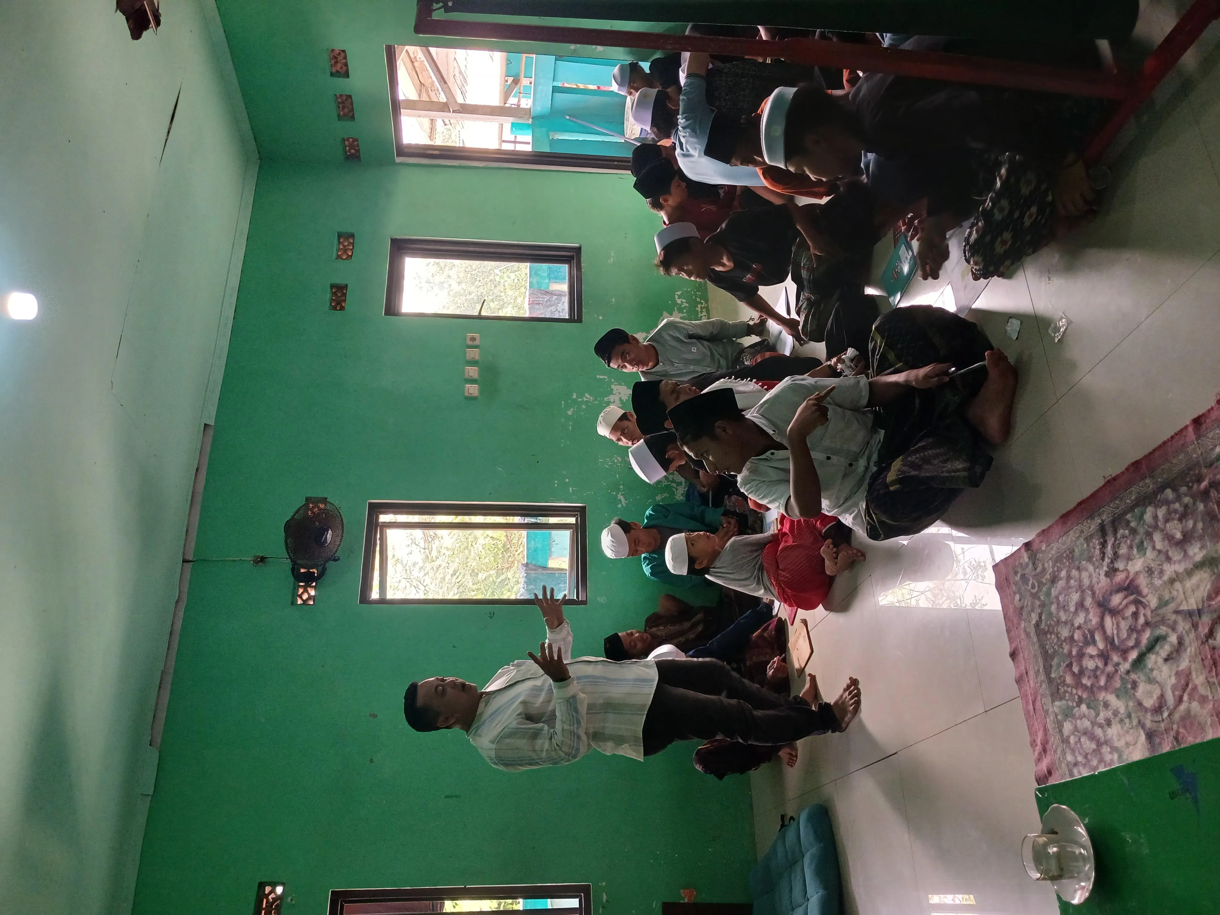 Hadi latif ikut serta membangun keaktifan Santri dalam menjalankan program mutu bagi Santri pondok pesnatren