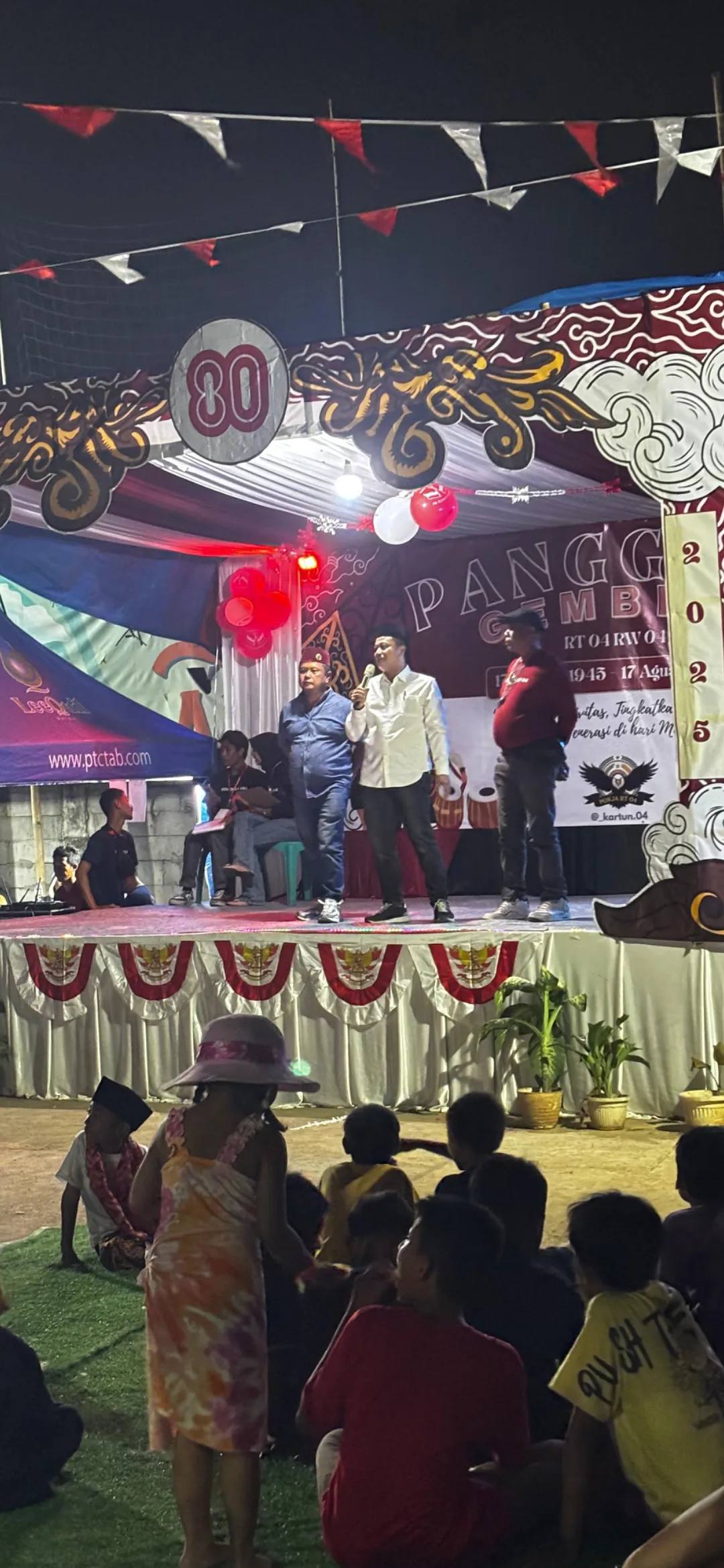 sambutan kepala desa karanggan diwakili oleh sekertaris desa karanggan 2024 